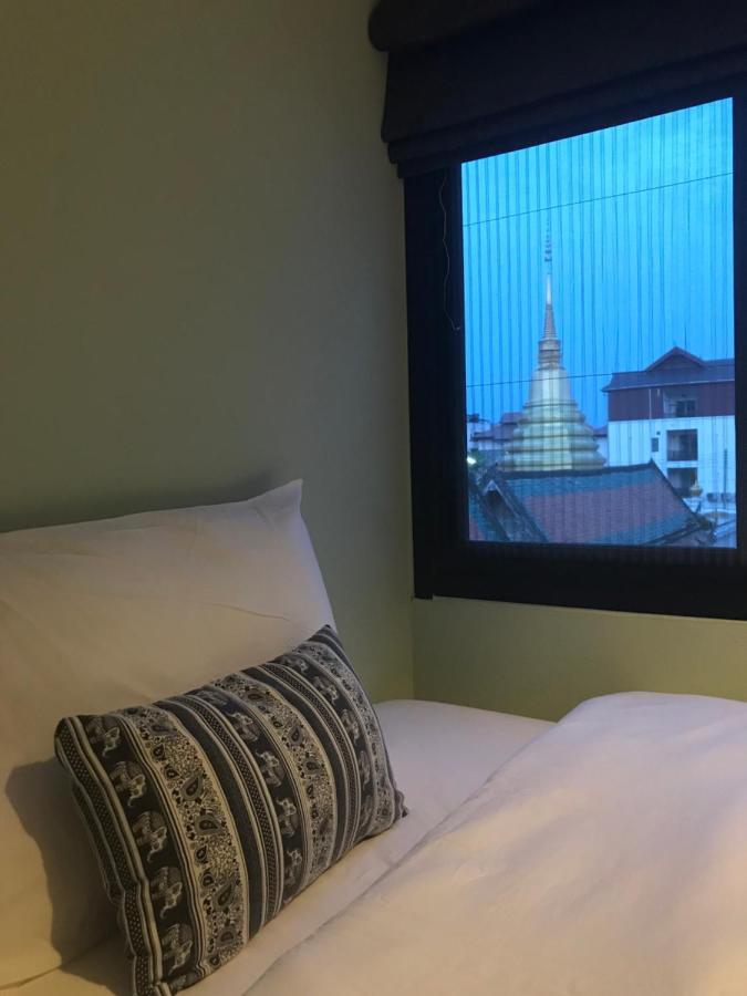 Baan Ploy In (Adults Only) Hostel Chiang Mai Exterior photo